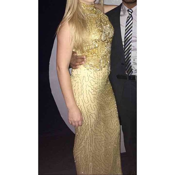 Dresses & Skirts - Floor Length Prom / Homecoming / Ball Dress Gown