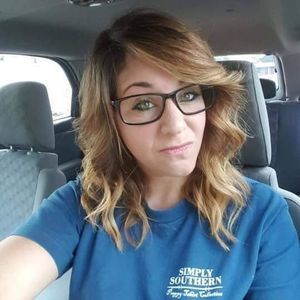 Meet your Posher, Kayla