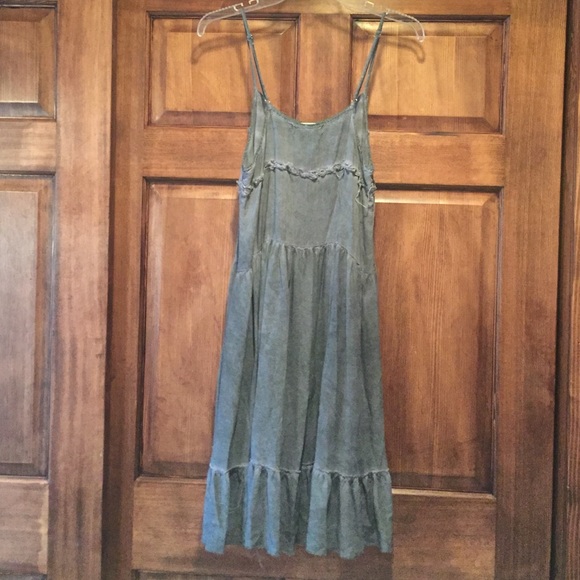 Gray flowy summer dress - Picture 3 of 3