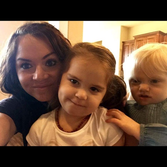 Meet your  Posher! - Picture 2 of 4