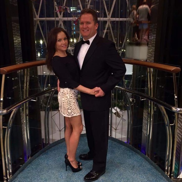 Meet your  Posher! - Picture 4 of 4