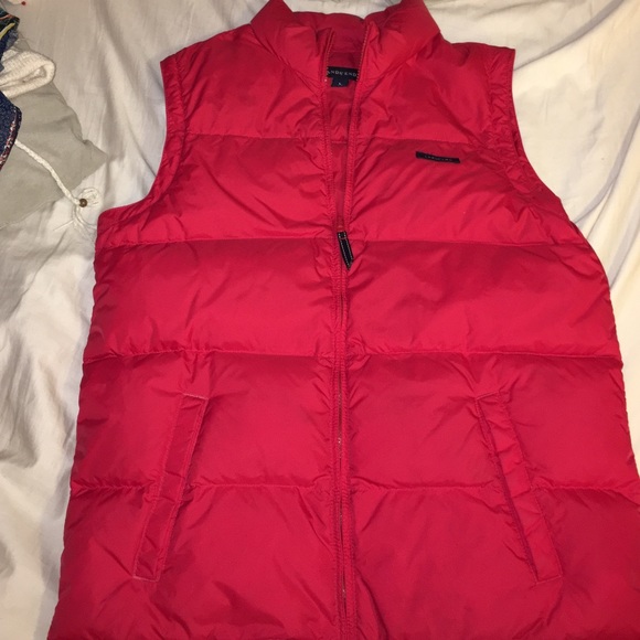 Puffy and warm red vest - Picture 1 of 2