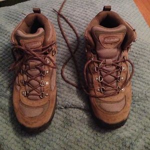 Women's Columbia "Hilltop" hiking/trail boots