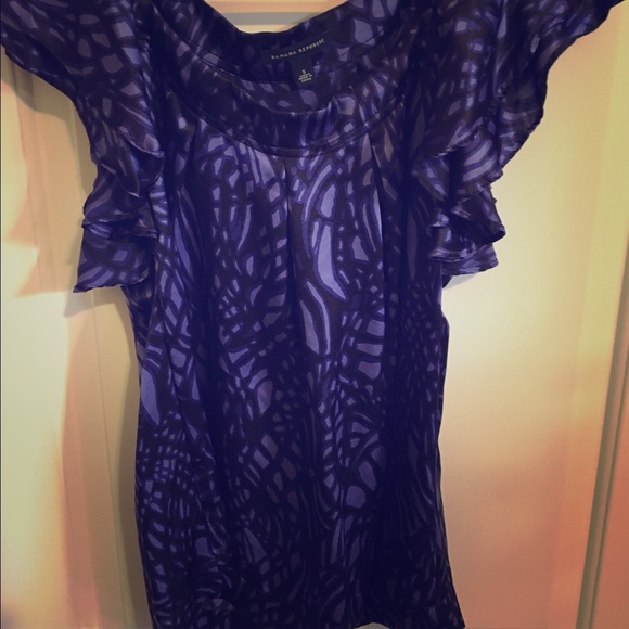 💚Banana Republic Silk blouse
