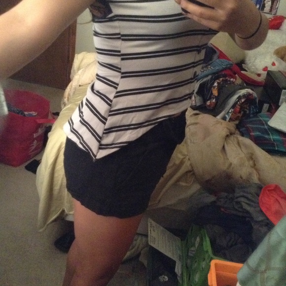 🔥 5$ SALE 🔥 stripped high low top - Picture 3 of 4