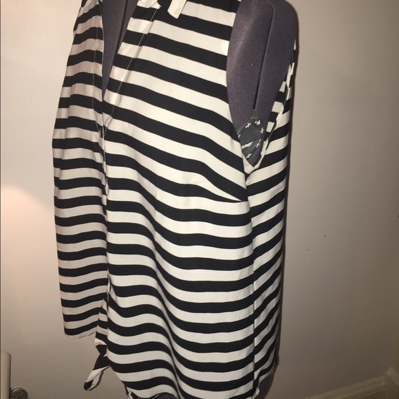 Ann Taylor Stripe Button Down Tank w/Tie - Picture 2 of 4