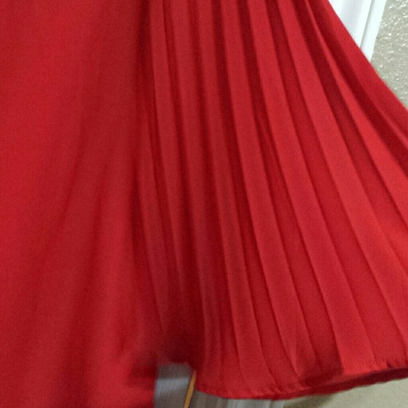 Gianni Bini RED mini dress - Picture 3 of 4