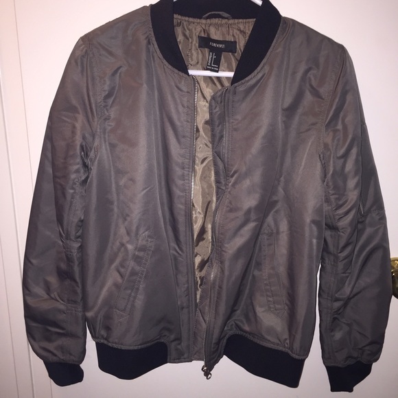 Bomber jacket