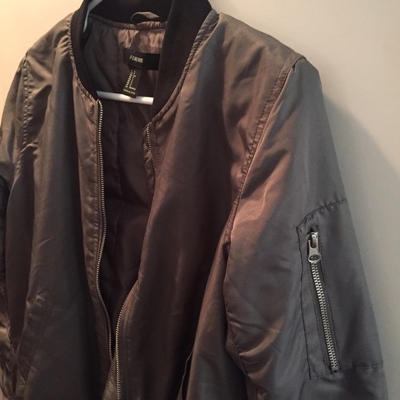 Bomber jacket - Picture 2 of 4