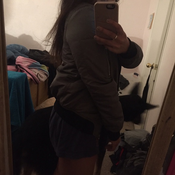 Bomber jacket - Picture 4 of 4
