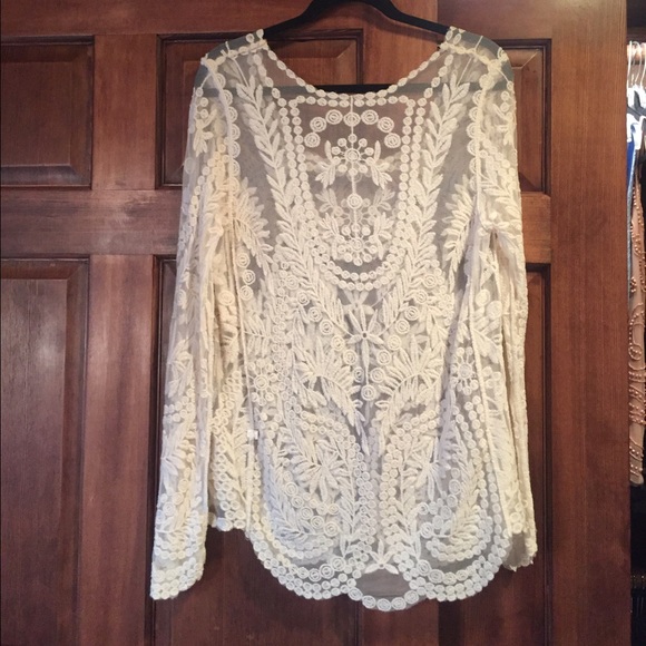 See through cream lace long sleeve - Picture 2 of 2
