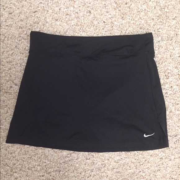 Nike black XS tennis skirt