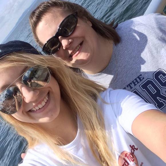 Meet your Posher, Melanie - Picture 1 of 1