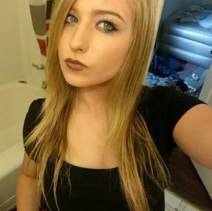 Meet your Posher, Taryn