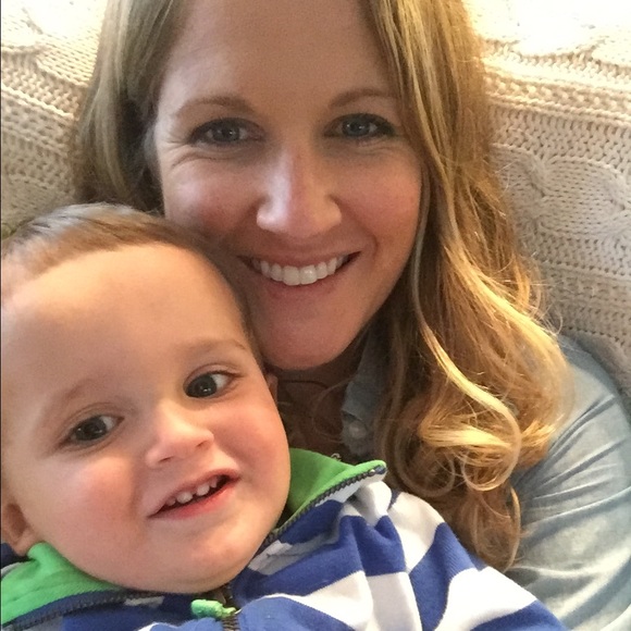 Meet your Posher, Amber - Picture 1 of 1