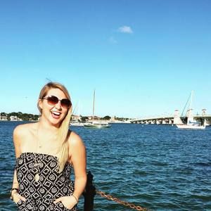 Meet your Posher, Amanda