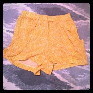 H&M high waist with pockets