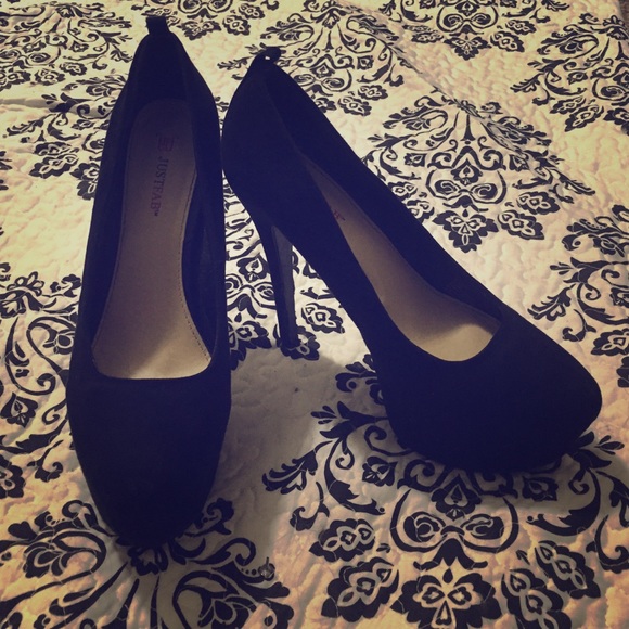 Just Fab Black Platform Pumps