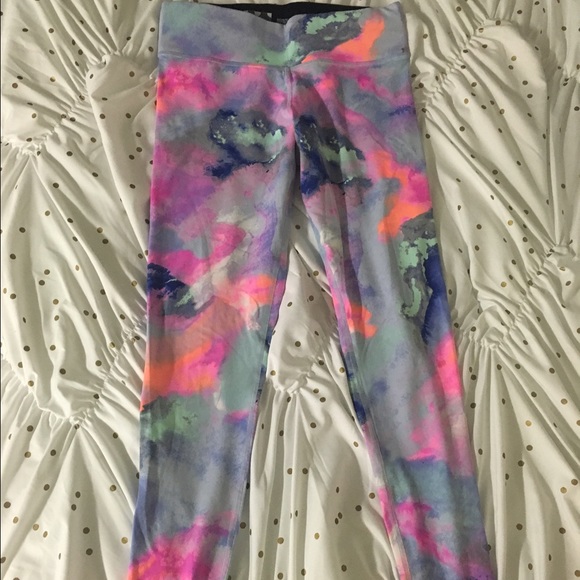 VS Pink ultimate leggings