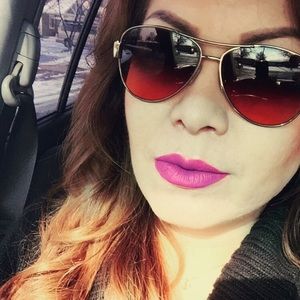 Meet your Posher, Nashira