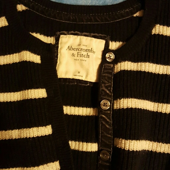 Cardigan - Picture 3 of 3