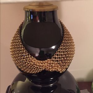 🌟NEW🌟Stunning Gold Toned Bib Necklace