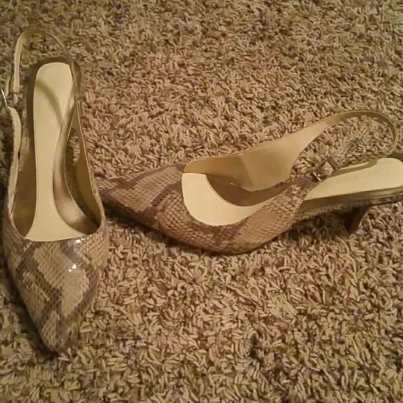 Calvin klein pointed toe