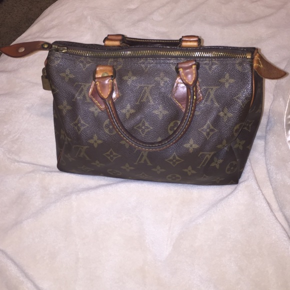 Louis Vuitton speedy bag (OPEN TO OFFERS)