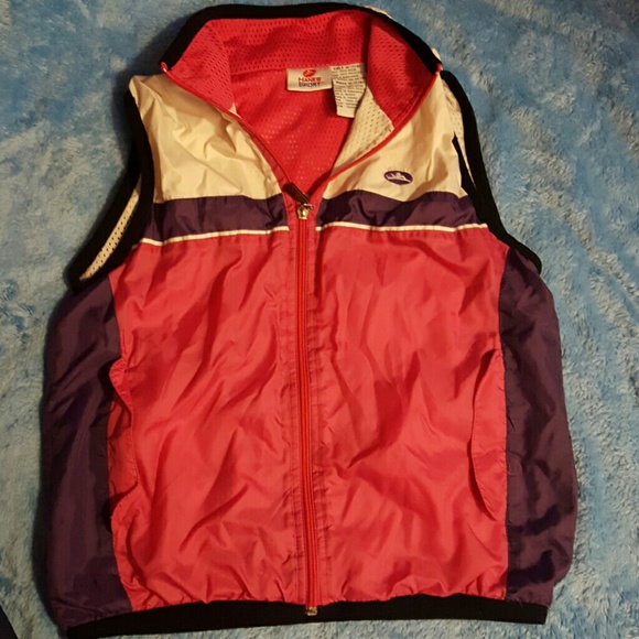 Vest - Picture 2 of 4