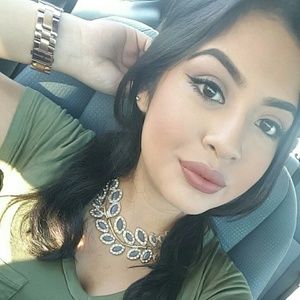 Meet your Posher, Rocio