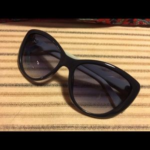 Kate Spade sunglasses with case