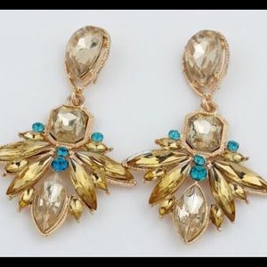 Chandelier earrings - drop earrings