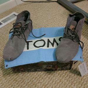 Toms Suede Boots