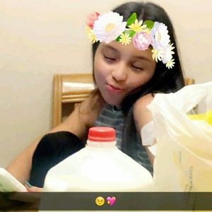 Meet your Posher, Alejandra