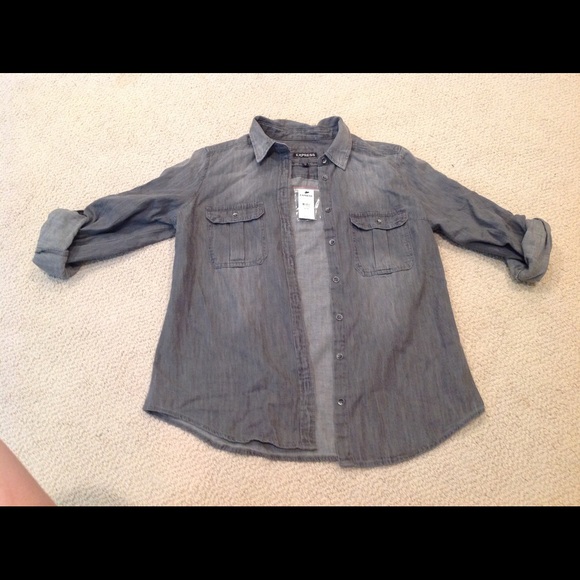 NWT EXPRESS BUTTON DOWN DENIM SHIRT!!!!