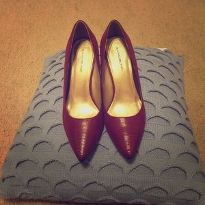 BUNDLE FOR @sbastida Wine color pumps 💋