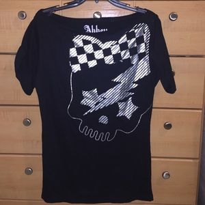 Abbey Dawn Off-Shoulder Top Skull Graphics Size S