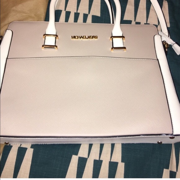 !!!RESERVED!!! For @alyssasnyderr