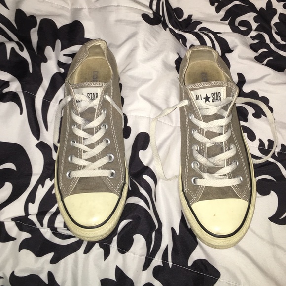 Grey converse