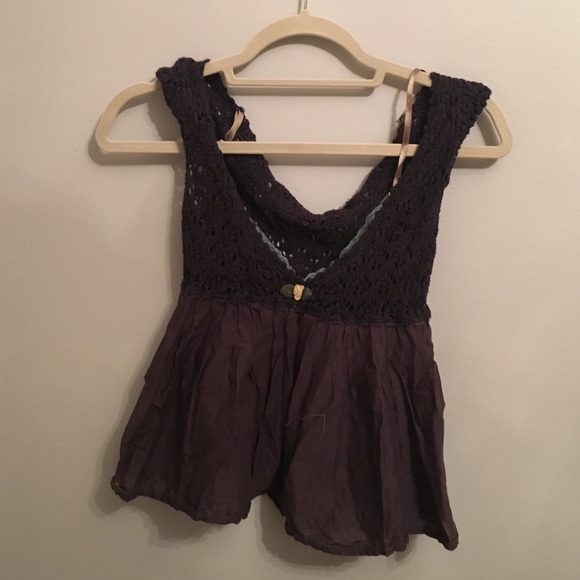 FREE PEOPLE XS SHIRT