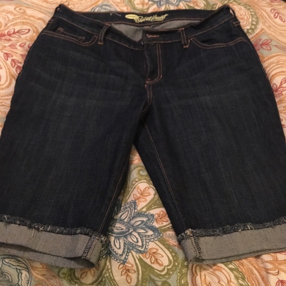 Old Navy Jean Bermudas. size 6