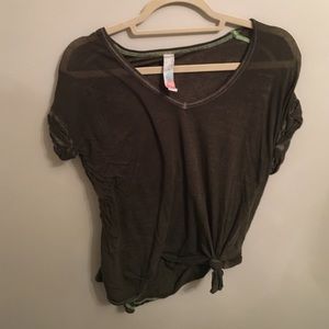 THREE!!! XS FREE PEOPLE T SHIRTS