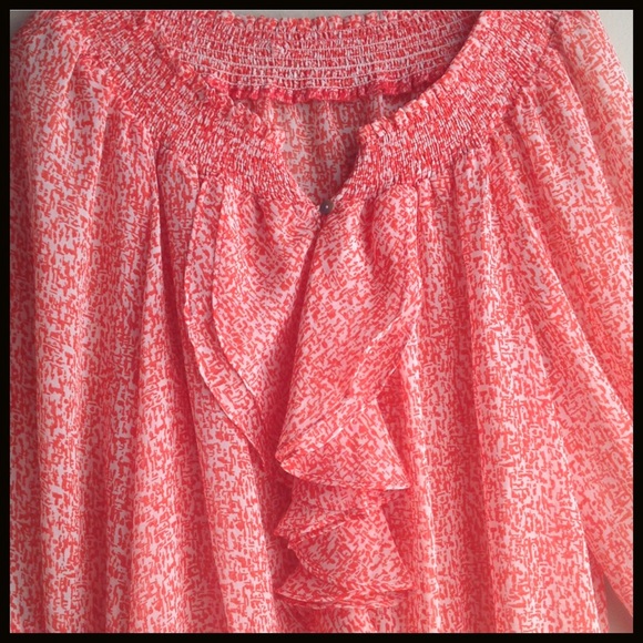 Abstract Ruffles Top - Picture 3 of 4