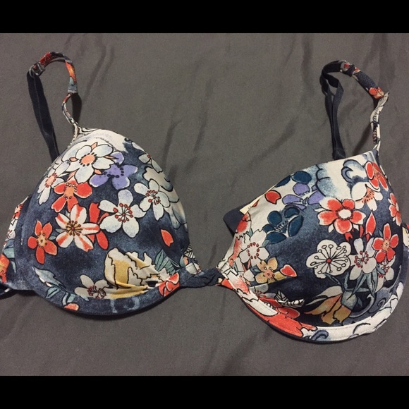 Calvin Klein Underwear Other - Calvin Klein print bra 34B