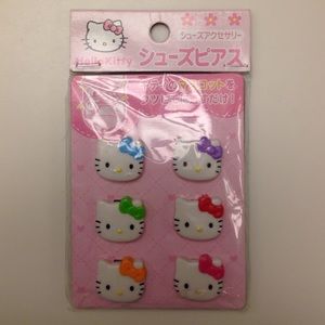 FREE IN BUNDLE | Hello Kitty shoelace charms