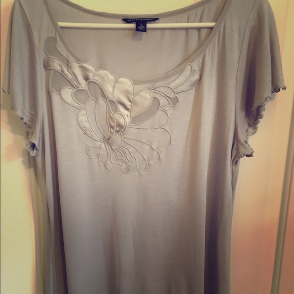 💚Banana Republic flower Detail, thin cotton