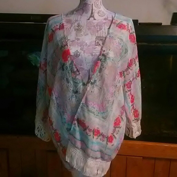 🍁🍁SALE🍁🍁ONE SIZE FLORAL PRINT FRINGE CARDIGAN - Picture 3 of 4