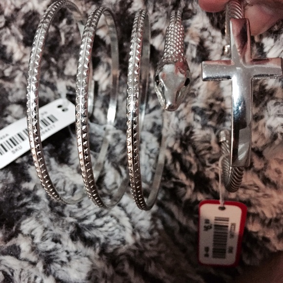 SNAKE & CROSS BRACELET BUNDLE