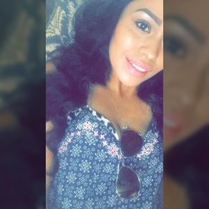 Meet your Posher, Veronica