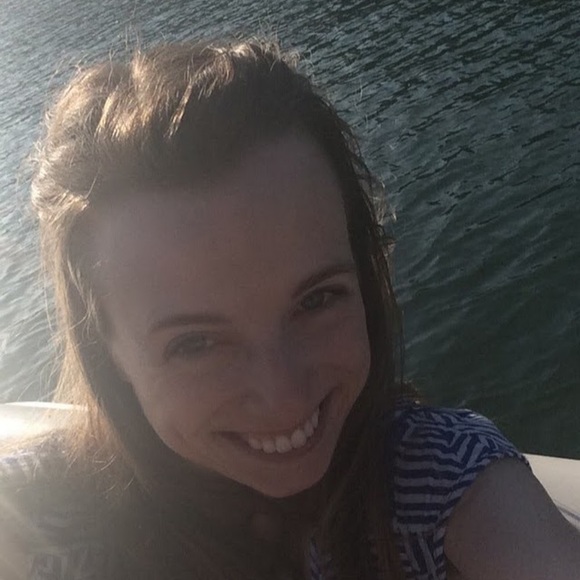 Meet your Posher, Alexandra - Picture 1 of 1